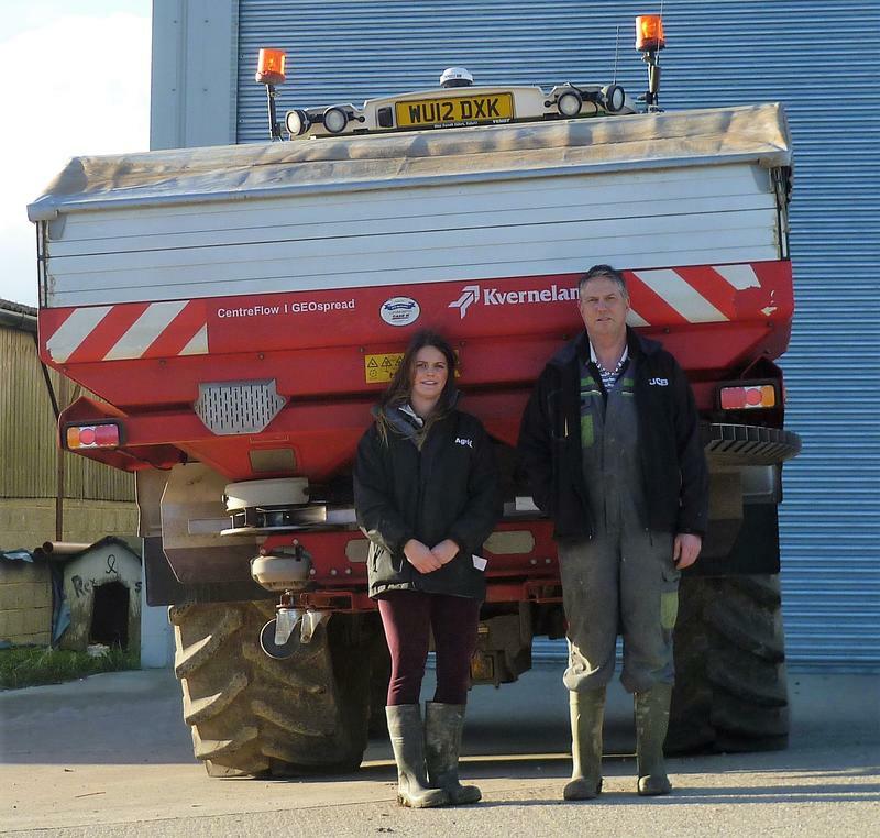 Emma-and-father-with-machine_kvg_large